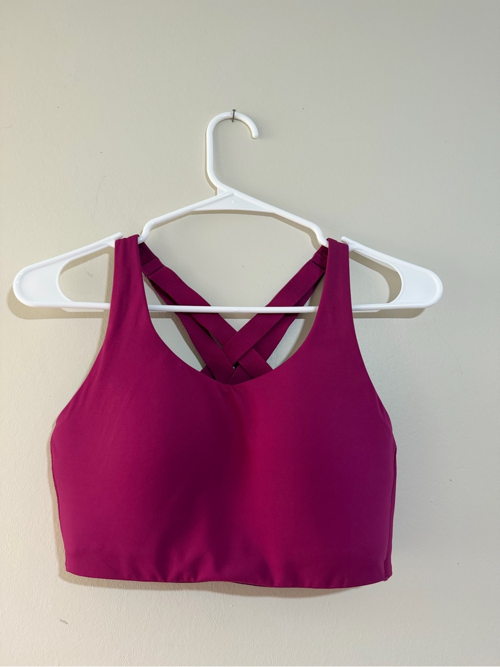 Lululemon High energy high support sports bra- magenta!
